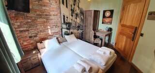 Отели типа «постель и завтрак» Willa Stara Przepompownia Острув-Велькопольски Небольшой двухместный номер с 1 кроватью-3